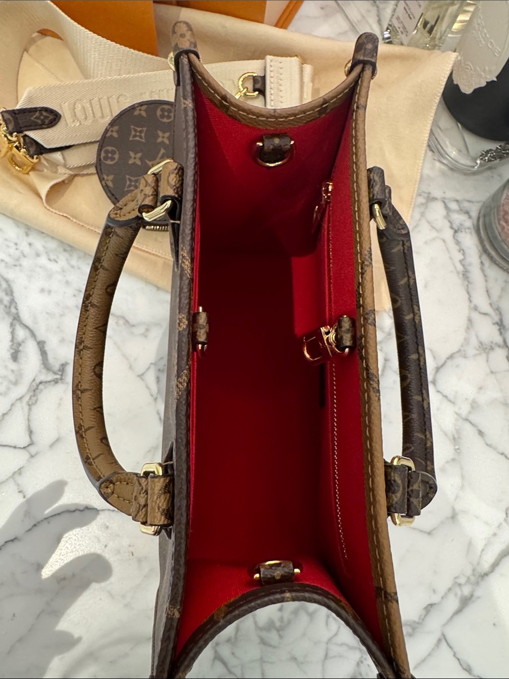 Louis Vuitton Brown Monogram OntheGo PM Canvas Tote - Picture 5 of 7